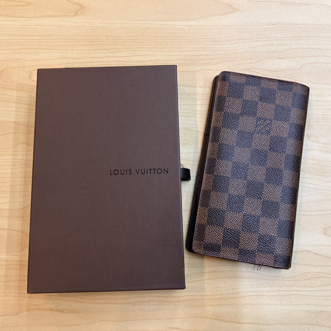 Louis Vuitton(ルイヴィトン) N60017 ポルトフォイユ・ブラザ ダミエ ※イニシャル入りの買取実績