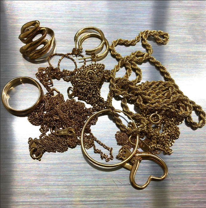 金・貴金属 アクセサリーまとめの買取実績