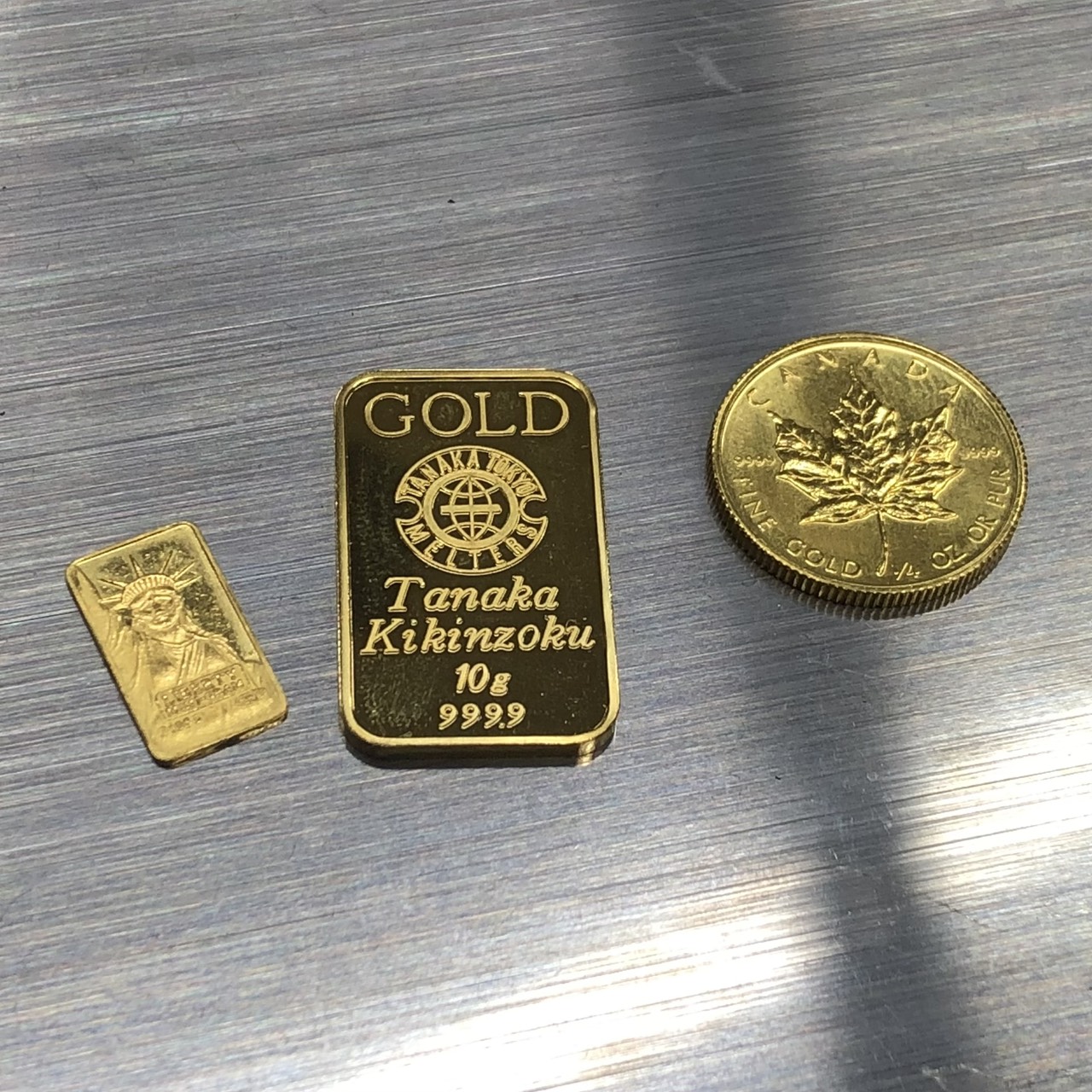 田中貴金属インゴットとメイプルリーフ金貨の買取実績